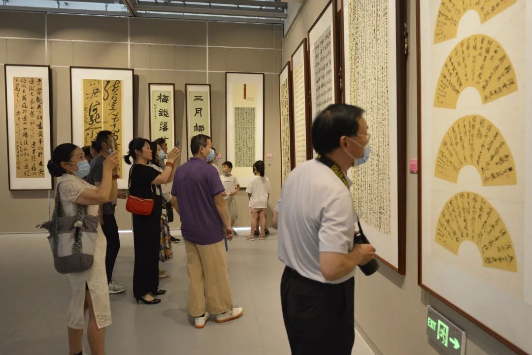 “巾帼心向党•喜迎二十大”首届安徽省巾帼美术书法作品展（滁州站）开展(图6)