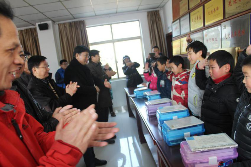 省文联文艺志愿服务小分队 送“文化年货”到休宁县汪村镇(图3)