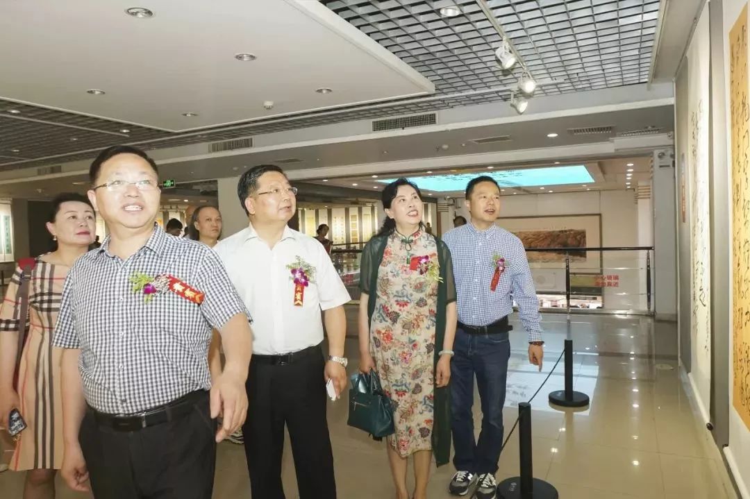 “秦韵徽风”——西安·合肥两市书法交流展在西安亮宝楼开幕(图8) “秦韵徽风”——西安·合肥两市书法交流展在西安亮宝楼开幕(图8)