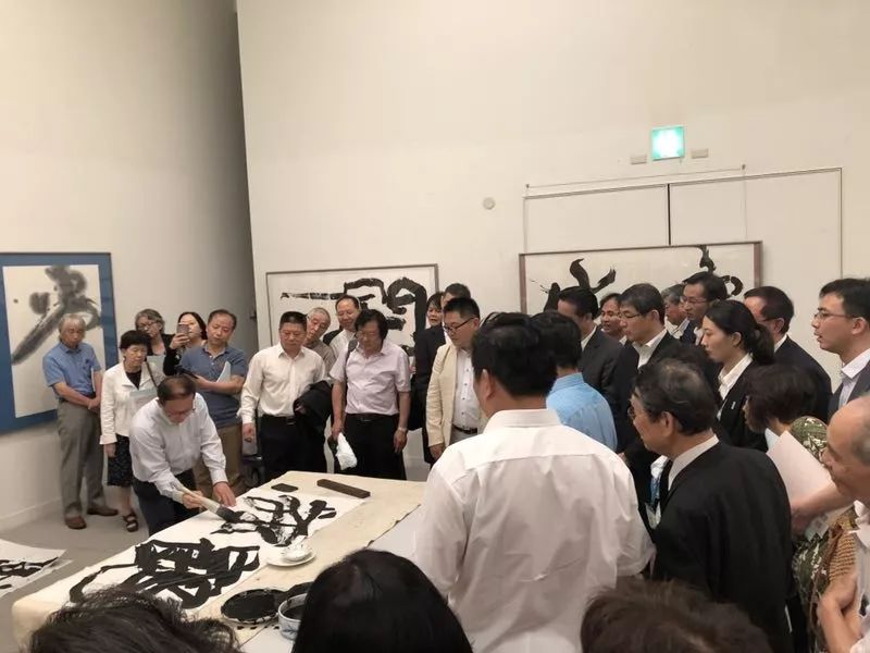 “安徽——高知”友城缔结25周年书画展在日本高知举办(图13) “安徽——高知”友城缔结25周年书画展在日本高知举办(图13)