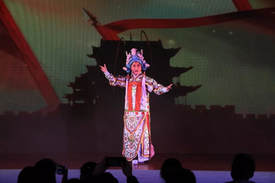 文艺名家进高校——省文联文艺小分队走进安徽理工大学(图32)