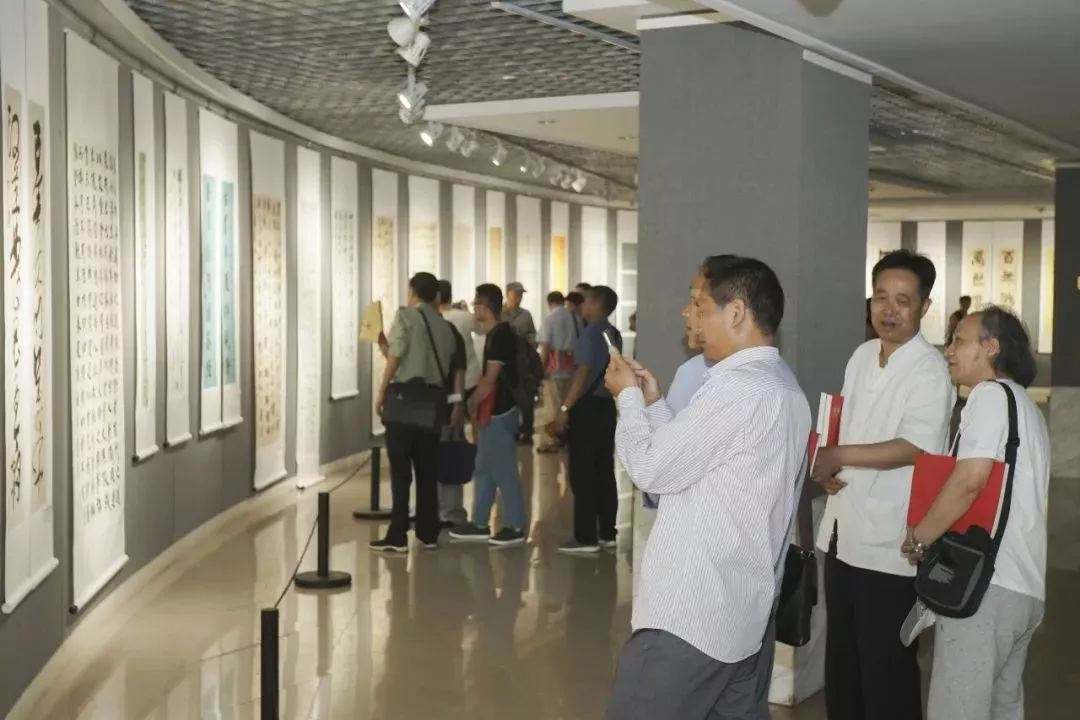 “秦韵徽风”——西安·合肥两市书法交流展在西安亮宝楼开幕(图13)