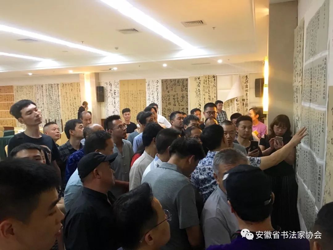 安徽省书协新文艺业态工作委员会备战十二届国展看稿会在肥圆满结束(图13)