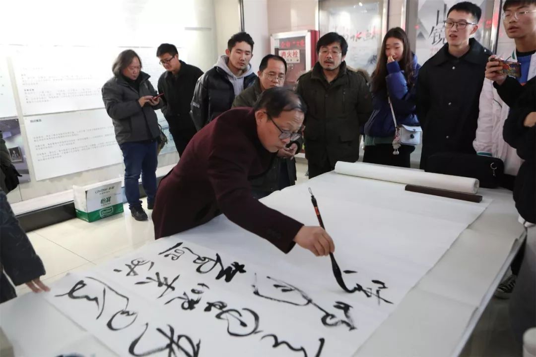 文艺名家进高校--省文联文艺小分队走进阜阳师范大学(图4)