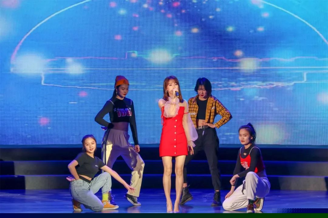 文艺名家进高校--省文联文艺小分队走进阜阳师范大学(图35)