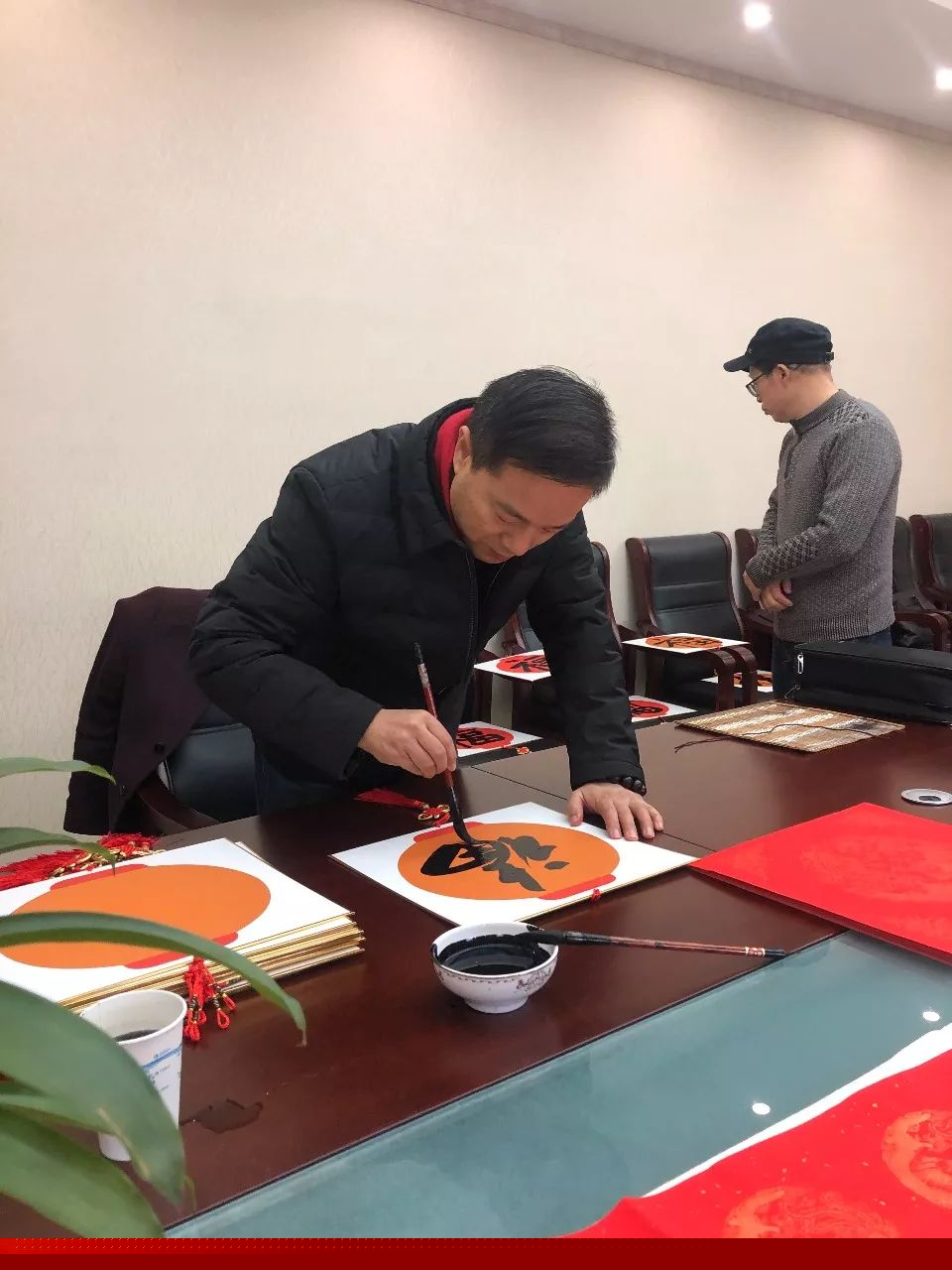 省暨合肥市书协送文化年货活动走进警营、社区、企业和春运一线(图40)