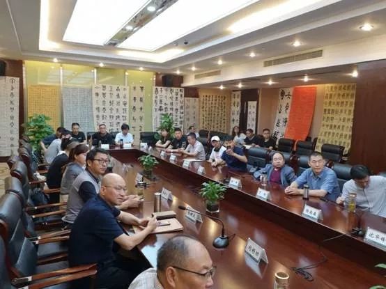 安徽省书协备战十二届国展篆书作品看稿会在合肥举行(图1)