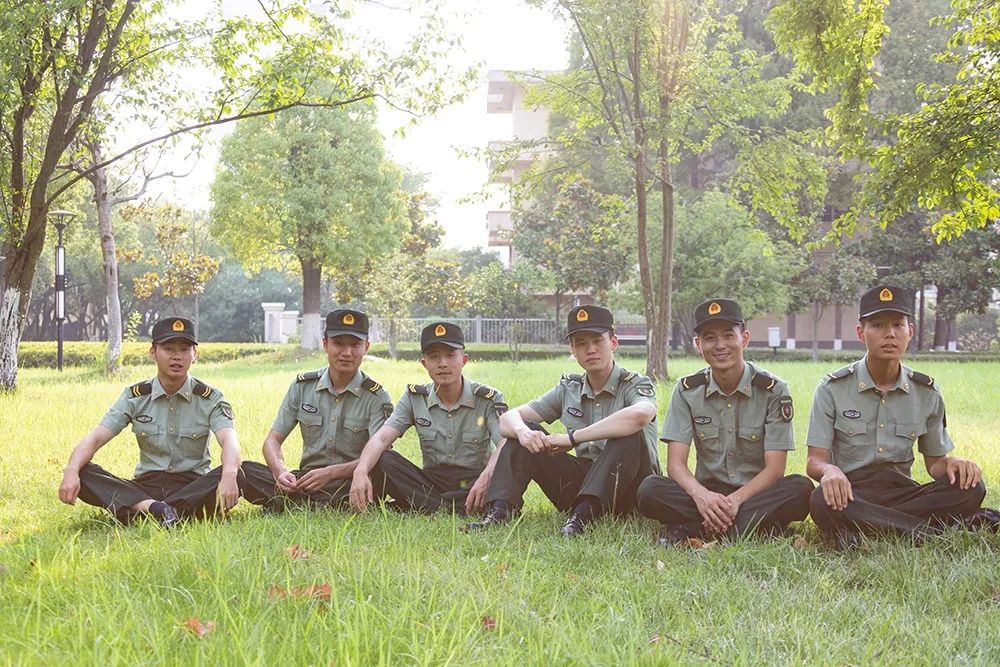 不忘初心跟党走 双拥共建一家亲 ——省文联文艺志愿服务走进省军区军营(图20)