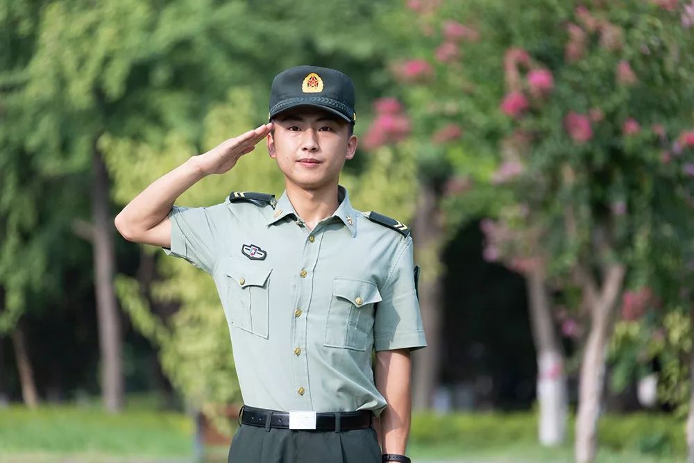 不忘初心跟党走 双拥共建一家亲 ——省文联文艺志愿服务走进省军区军营(图22)