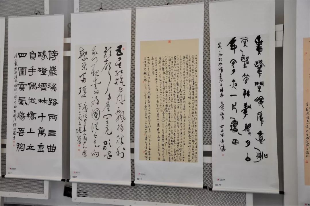 省书协文艺志愿服务活动 “我和我的祖国”阜阳市书法美术作品展在阜阳558文化创意园举行(图17)