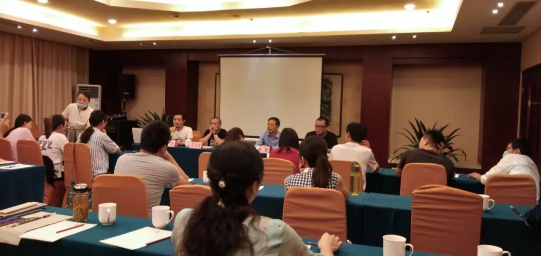 文艺进万家 健康你我他 | 省书协新文艺业态工作委员会在合肥举办书法公益大讲堂(图1)