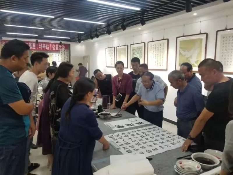 省书协赴利辛县开展文艺志愿服务活动(图1)