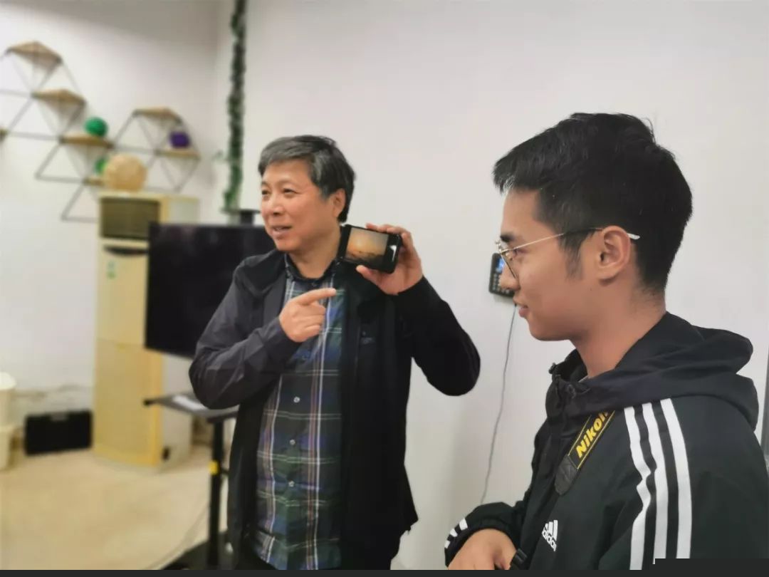 文艺名家进高校——省文联文艺小分队走进安徽理工大学(图11) 文艺名家进高校——省文联文艺小分队走进安徽理工大学(图11)