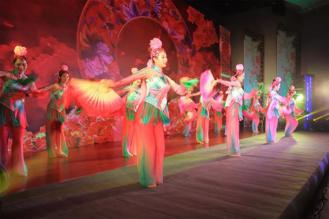 文艺名家进高校——省文联文艺小分队走进安徽理工大学(图27) 文艺名家进高校——省文联文艺小分队走进安徽理工大学(图27)