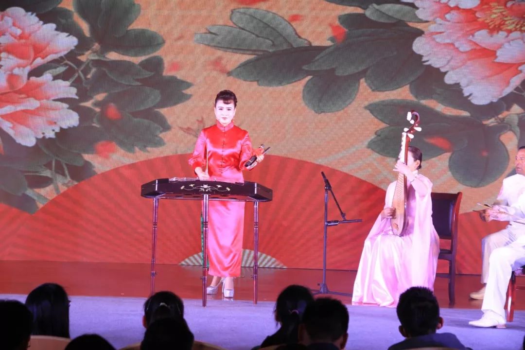 文艺名家进高校——省文联文艺小分队走进安徽理工大学(图40) 文艺名家进高校——省文联文艺小分队走进安徽理工大学(图40)