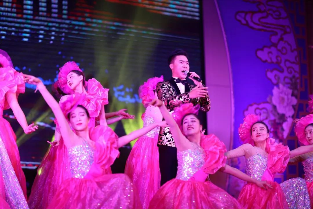 文艺名家进高校--省文联文艺小分队走进池州学院(图32) 文艺名家进高校--省文联文艺小分队走进池州学院(图32)