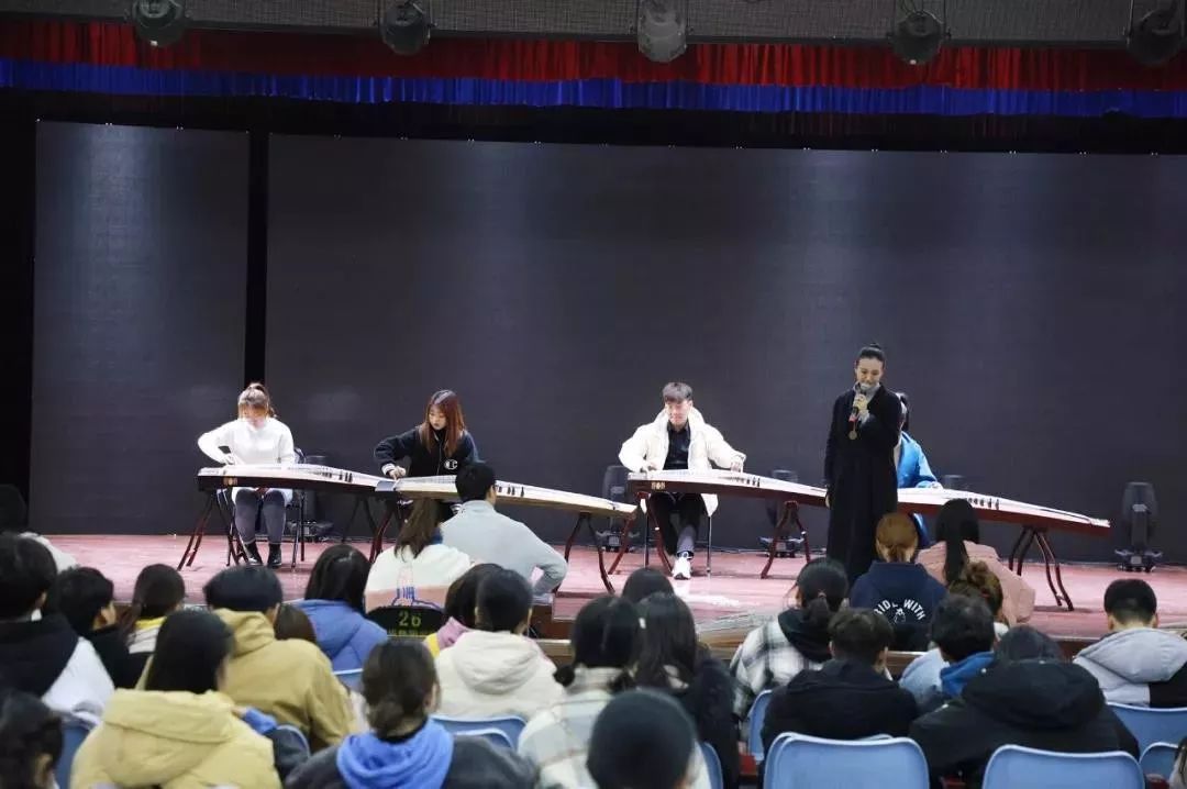 文艺名家进高校--省文联文艺小分队走进阜阳师范大学(图11)