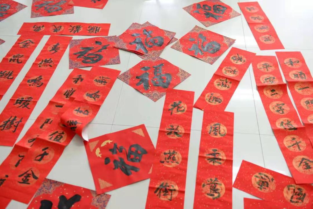 省暨合肥市书协送文化年货活动走进警营、社区、企业和春运一线(图19)