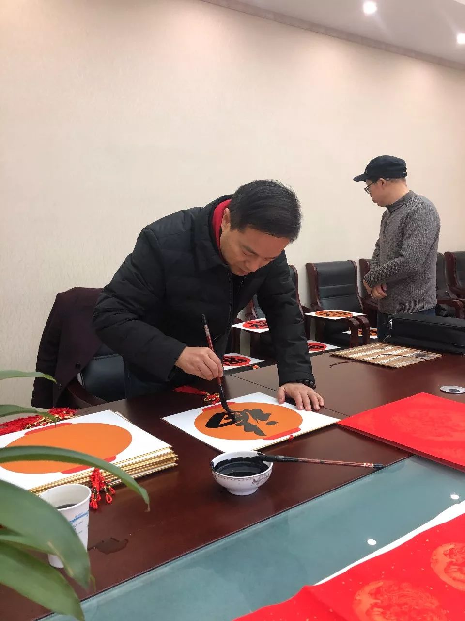 省暨合肥市书协送文化年货活动走进警营、社区、企业和春运一线(图40)