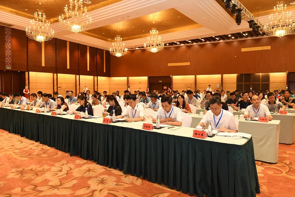 省文联第七次代表大会分别举行全体代表预备会议和大会主席团第一次会议(图2)