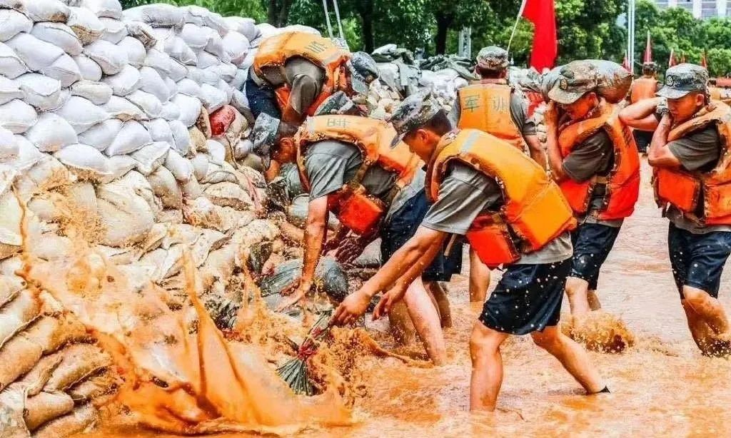闻“汛”而动,“艺”往无前,抗洪救灾——芜湖市书法家协会在行动(图3) 闻“汛”而动,“艺”往无前,抗洪救灾——芜湖市书法家协会在行动(图3)