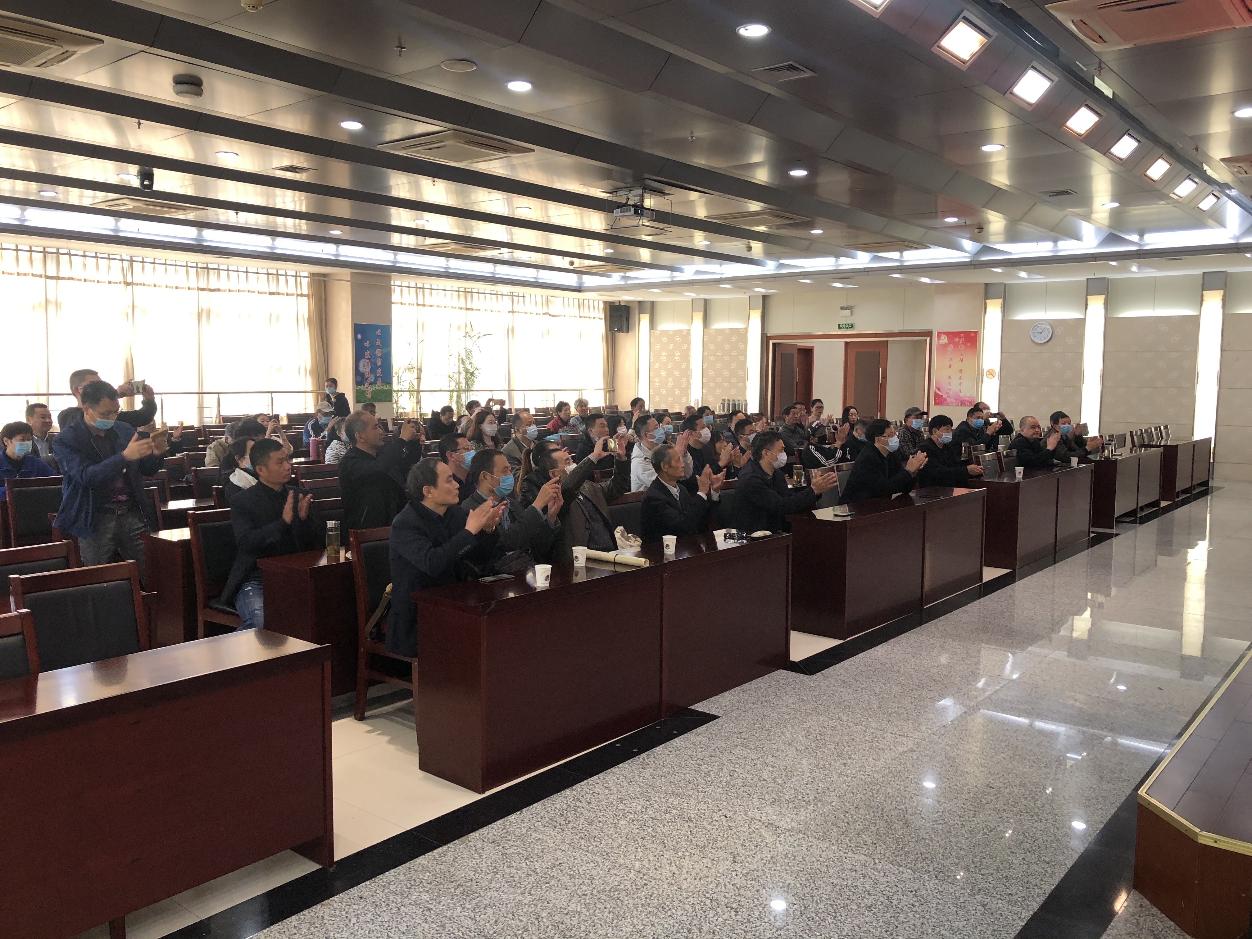 省书协志愿服务小分队赴芜湖开展公益培训活动(图2) 省书协志愿服务小分队赴芜湖开展公益培训活动(图2)