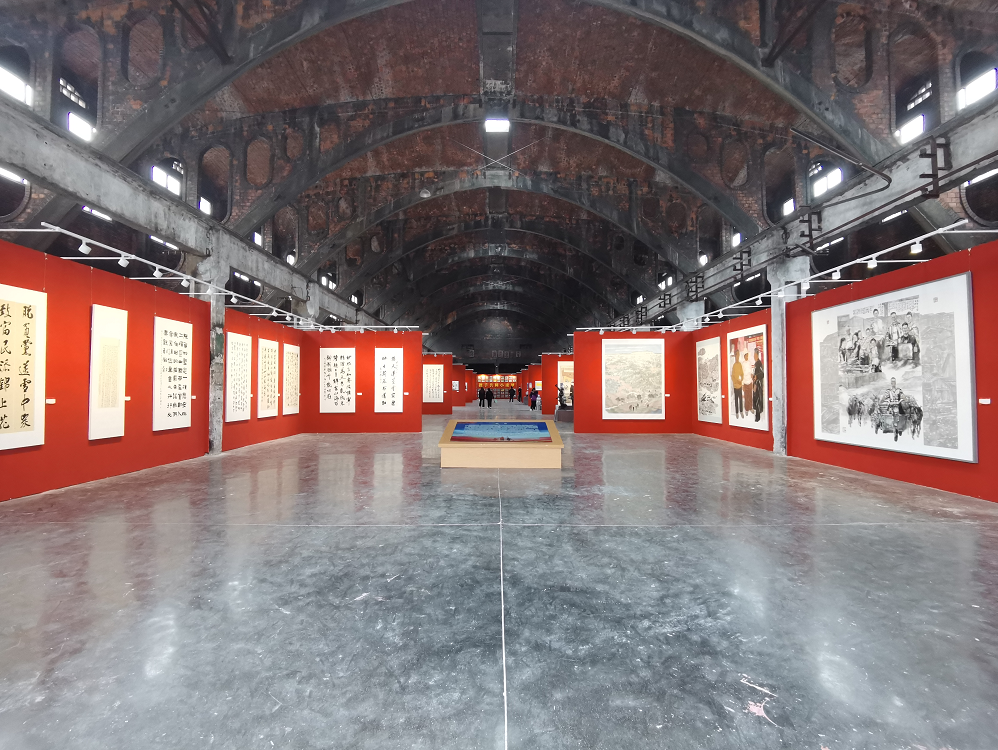 “携手共圆小康梦”书画摄影展在合肥开幕(图8) “携手共圆小康梦”书画摄影展在合肥开幕(图8)