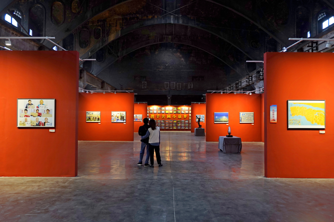 “携手共圆小康梦”书画摄影展在合肥开幕(图18) “携手共圆小康梦”书画摄影展在合肥开幕(图18)