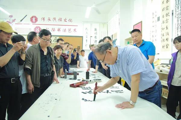 学党史 传精神 跟党走丨省书协志愿服务活动走进阜南县(图3)