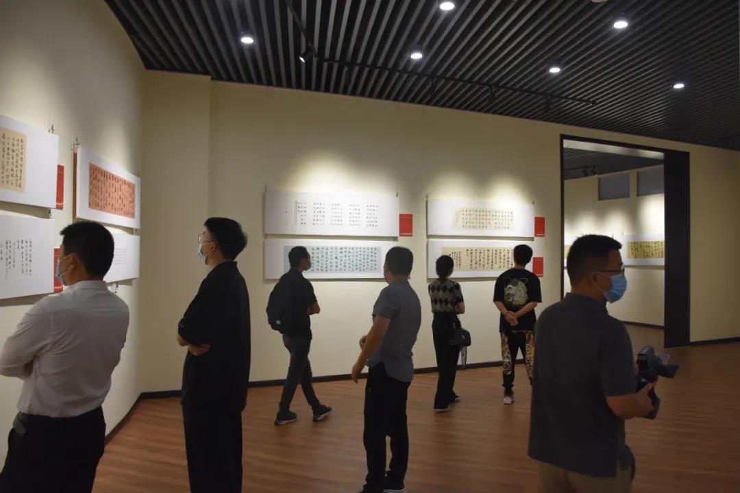 “小康路上的足音” 安徽省百名书家书写扶贫干部日记作品展移师阜阳巡展(图13) “小康路上的足音” 安徽省百名书家书写扶贫干部日记作品展移师阜阳巡展(图13)