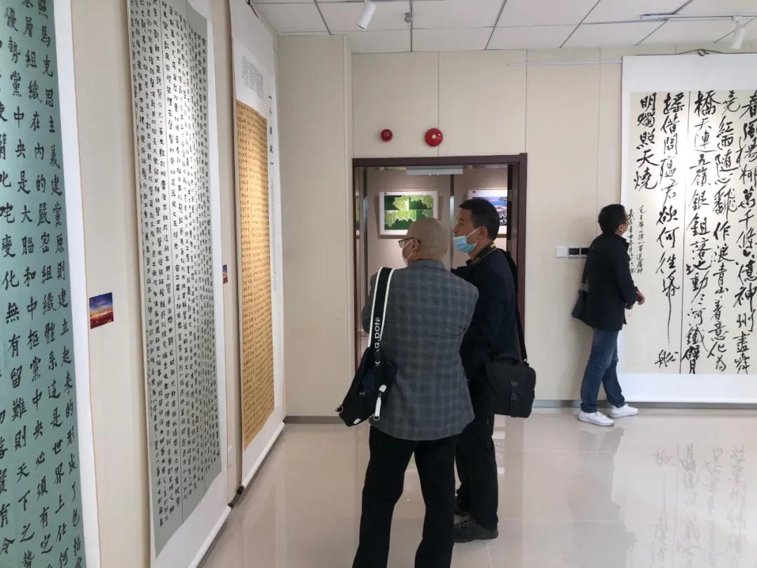 “庆祝建党一百周年 百家艺术档案展览” 在合肥开幕(图11) “庆祝建党一百周年 百家艺术档案展览” 在合肥开幕(图11)