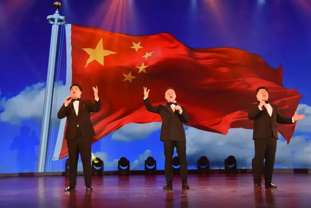 “文化名家进高校”暨 “非遗进校园”走进黄山学院(图17) “文化名家进高校”暨 “非遗进校园”走进黄山学院(图17)