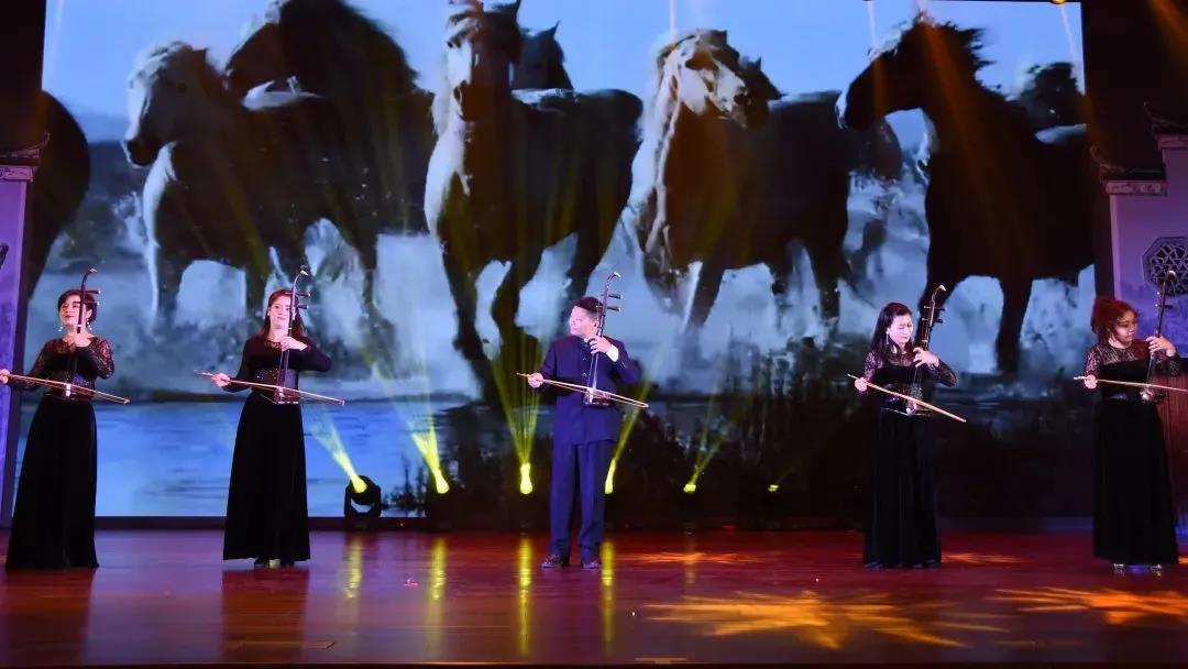 “文化名家进高校”暨 “非遗进校园”走进黄山学院(图19) “文化名家进高校”暨 “非遗进校园”走进黄山学院(图19)