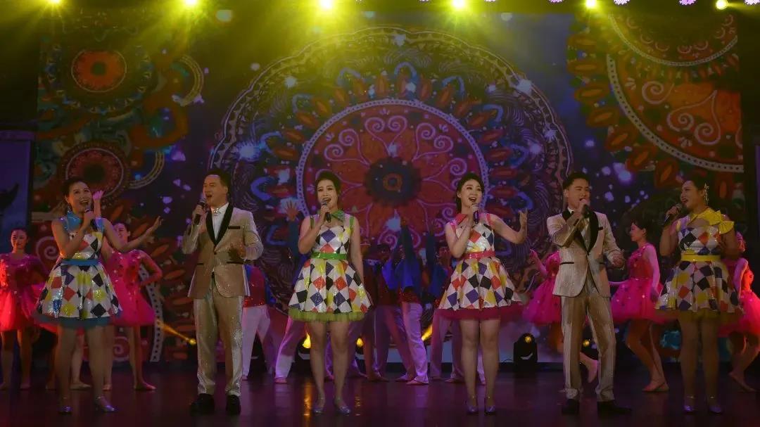 “文化名家进高校”暨 “非遗进校园”走进黄山学院(图21) “文化名家进高校”暨 “非遗进校园”走进黄山学院(图21)