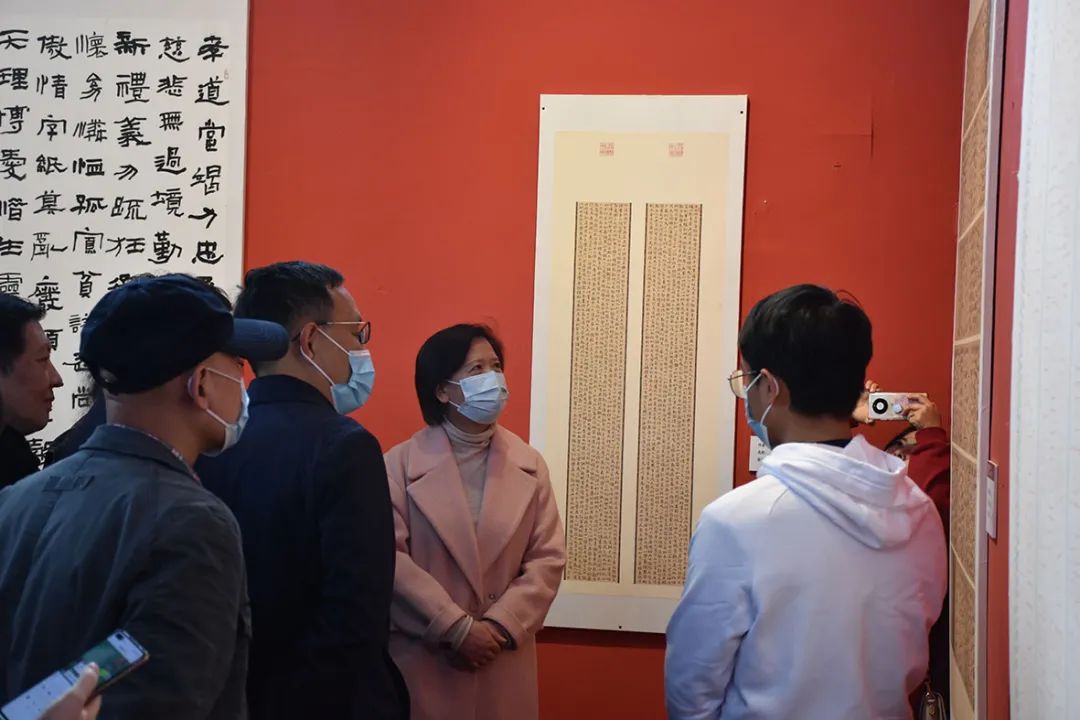 第二届“包公杯”全国书法篆刻大赛作品展在合肥开幕(图8) 第二届“包公杯”全国书法篆刻大赛作品展在合肥开幕(图8)