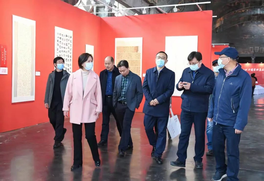 第二届“包公杯”全国书法篆刻大赛作品展在合肥开幕(图9) 第二届“包公杯”全国书法篆刻大赛作品展在合肥开幕(图9)